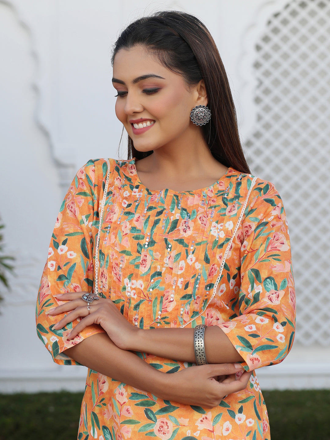 A Orange Floral Digital Print Slub Kurta With Off- White Cotton Pants