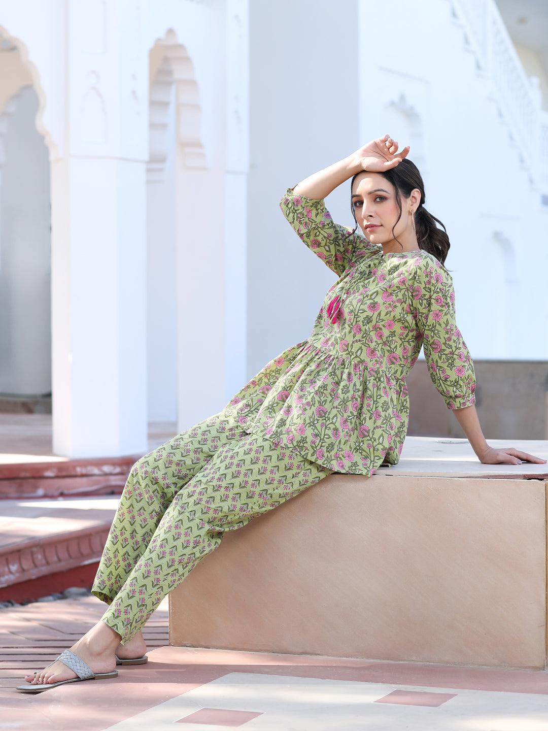Cotton Ethnic Printed Green Lounge Wear Has Gathered Top And Pants