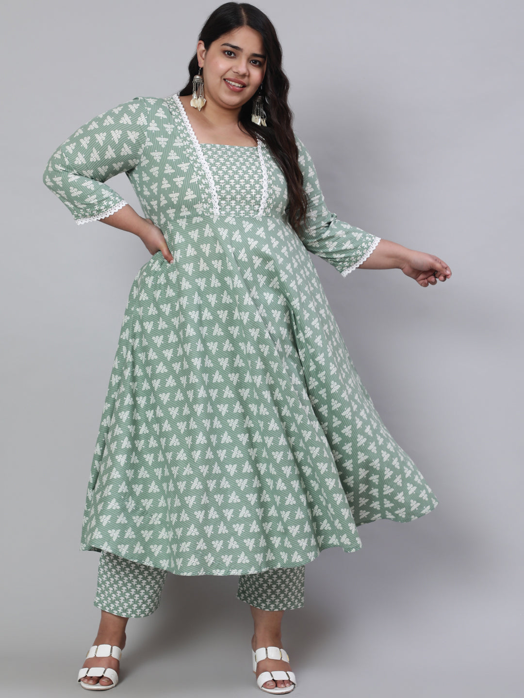 Green Plus Size Woven Ethnic Print Embroidered Flared Laced Kurta With Printed Palazzo