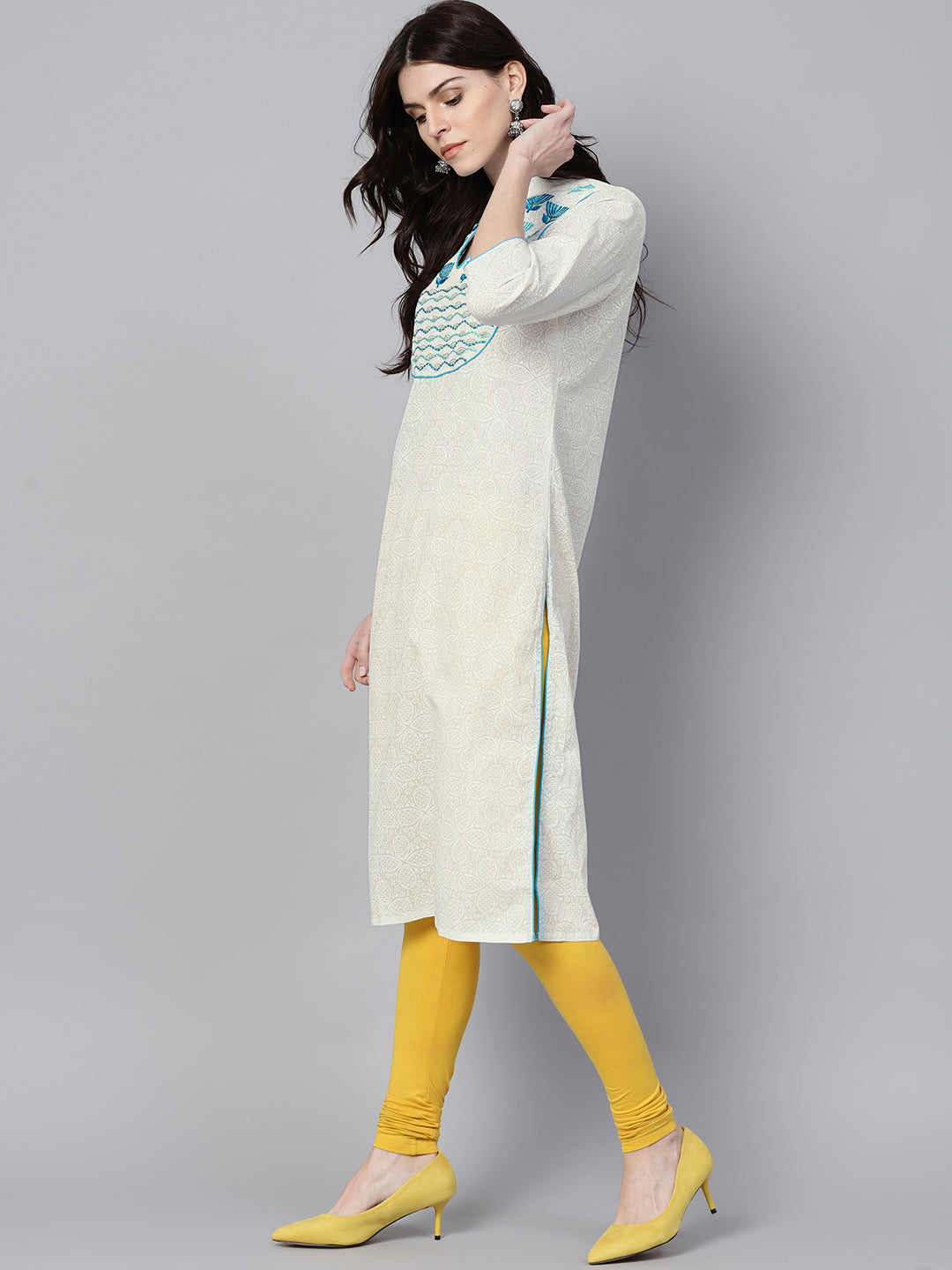 White Ethnic Motifs Straight Cotton Kurta