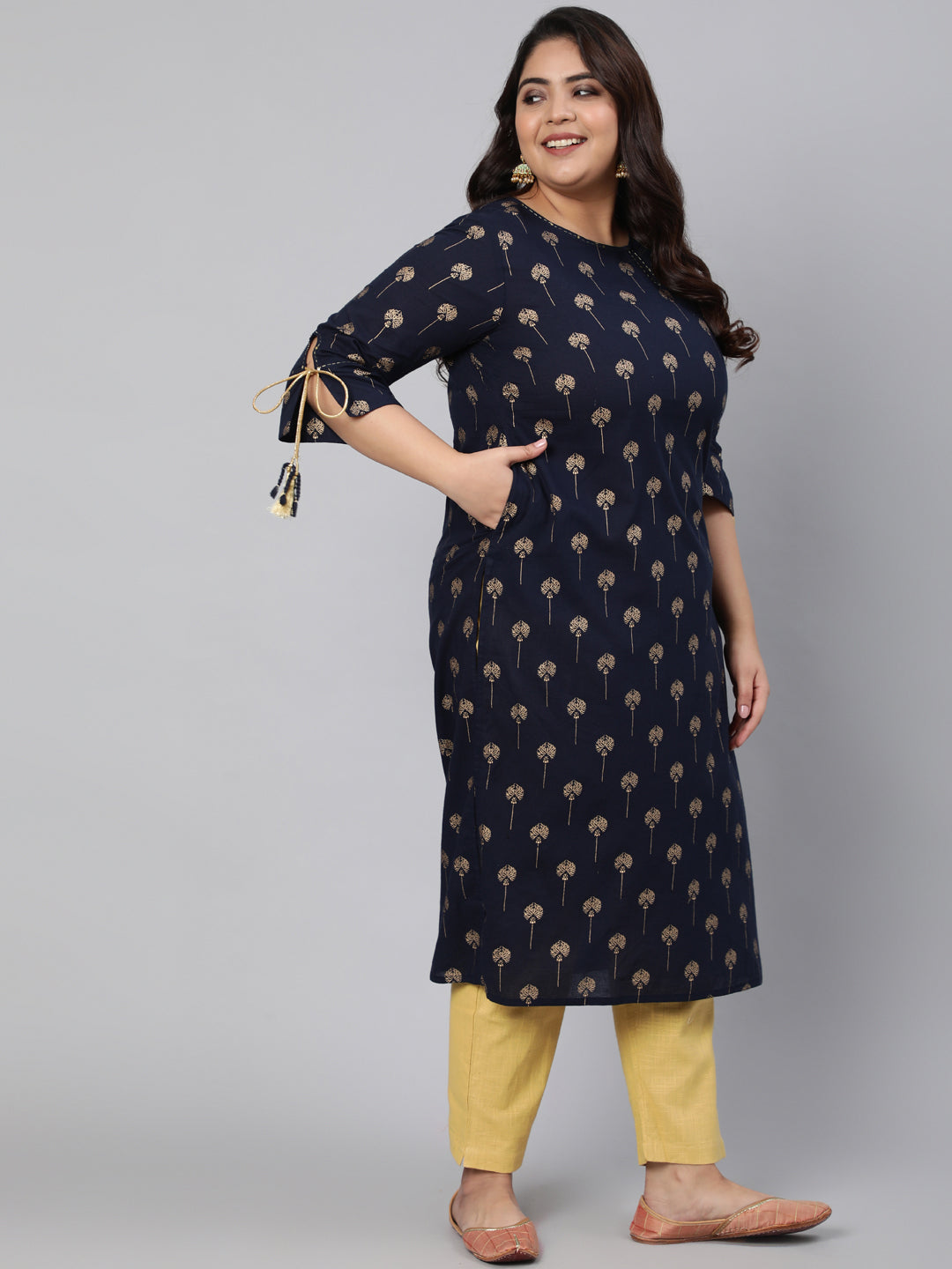 Navy Blue & Golden Ethnic Motifs Printed Keyhole Neck Sequins Kurta