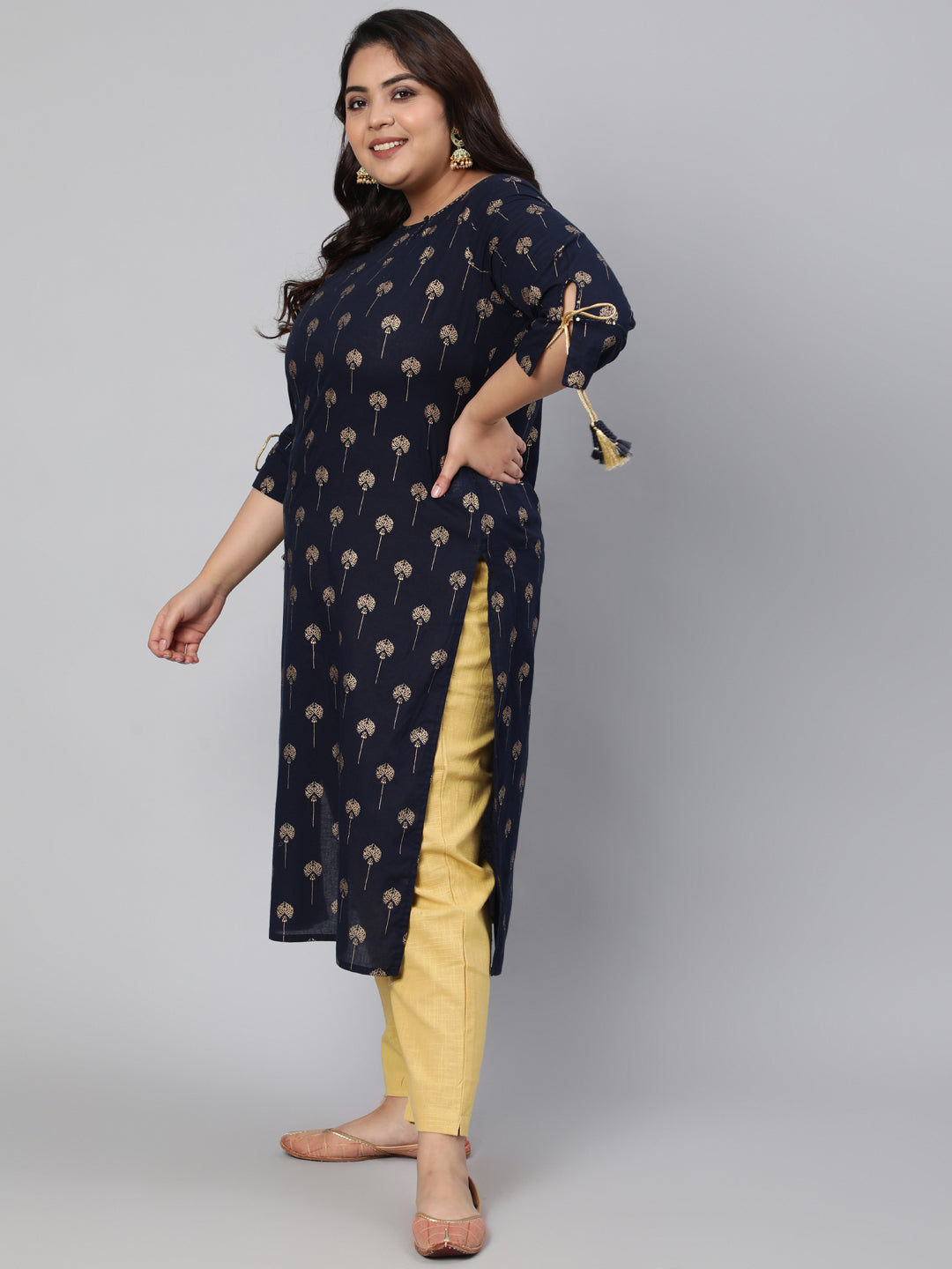 Navy Blue & Golden Ethnic Motifs Printed Keyhole Neck Sequins Kurta