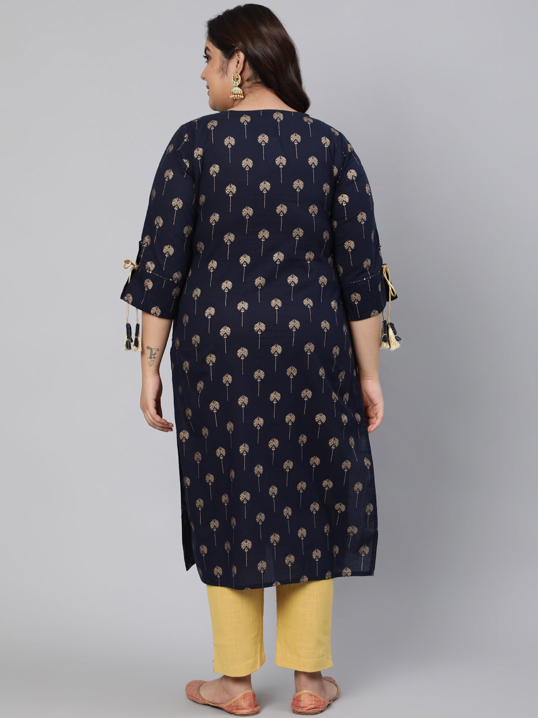 Navy Blue & Golden Ethnic Motifs Printed Keyhole Neck Sequins Kurta