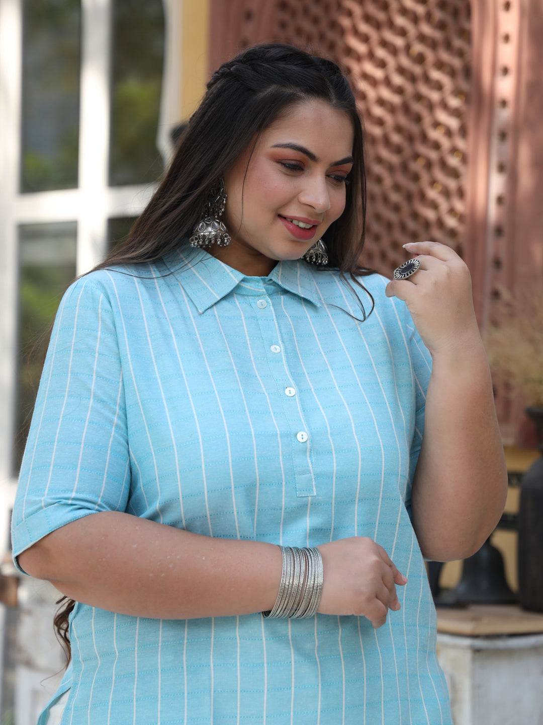 Blue Yarn Dyed Self Checks Design Straight Fit Kurta