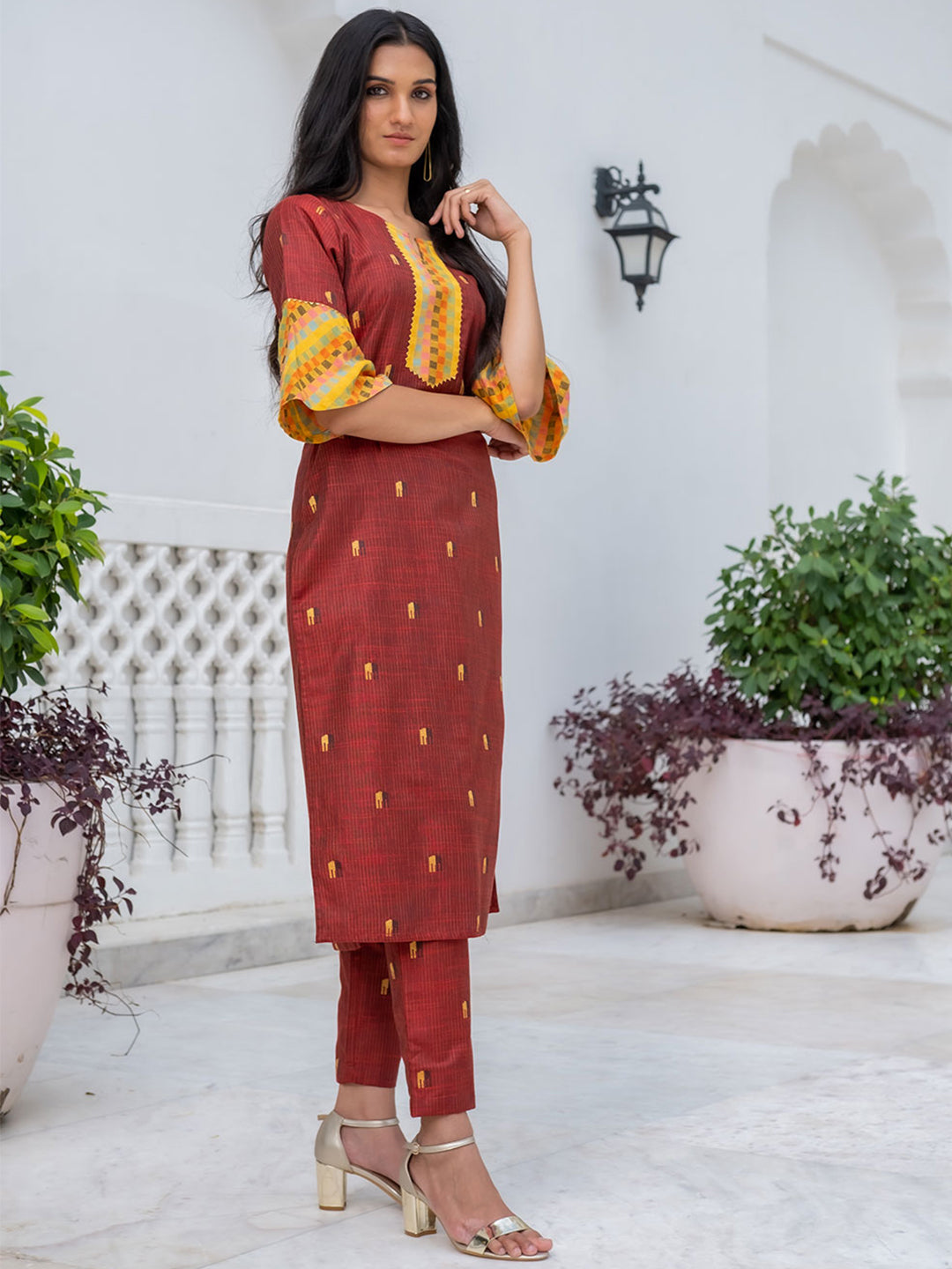 Maroon Yarn Dyed Kurta With Pants