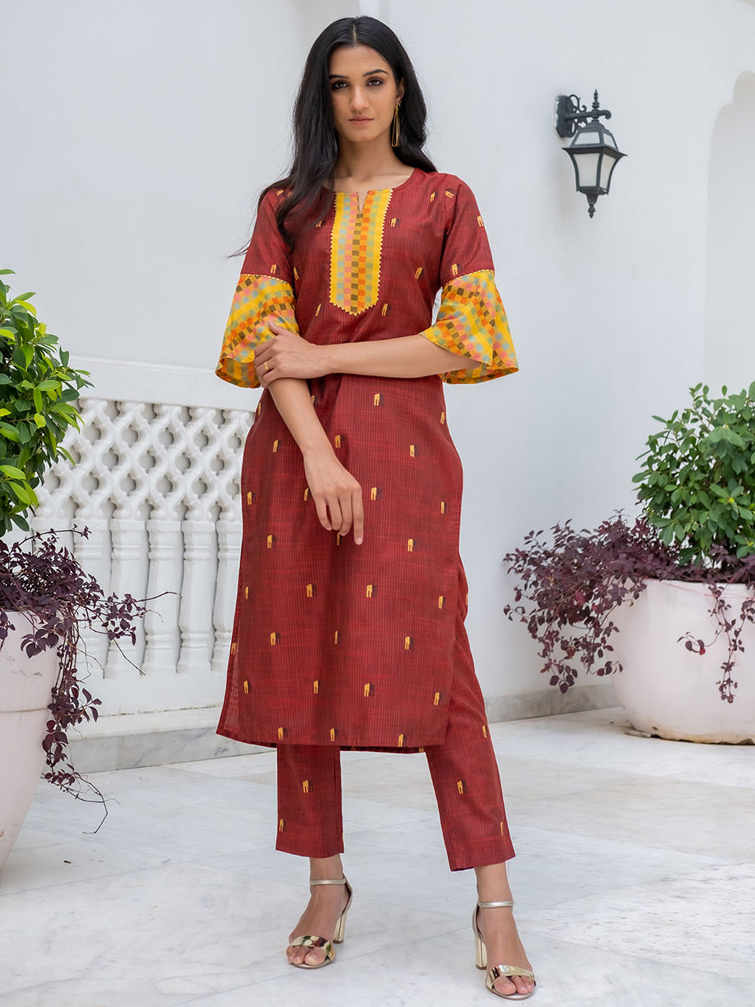 Maroon Yarn Dyed Kurta With Pants