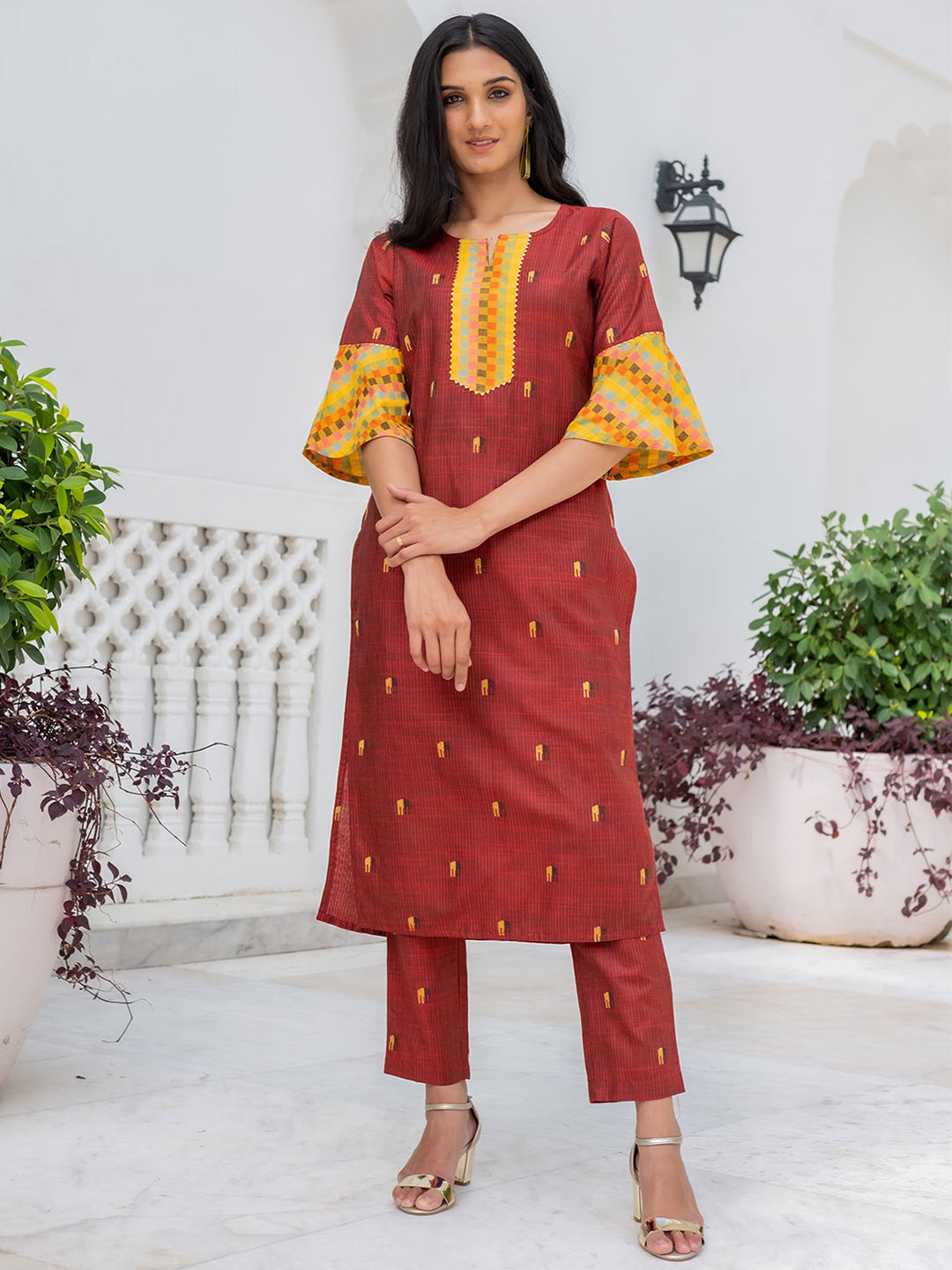 Maroon Yarn Dyed Kurta With Pants