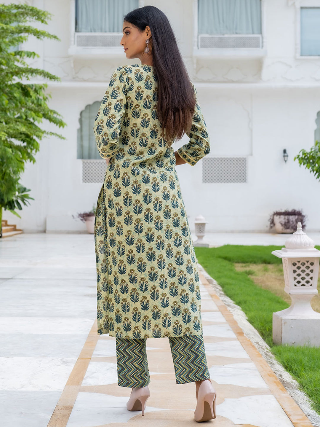 Green Printed Kurta With Printed Pants