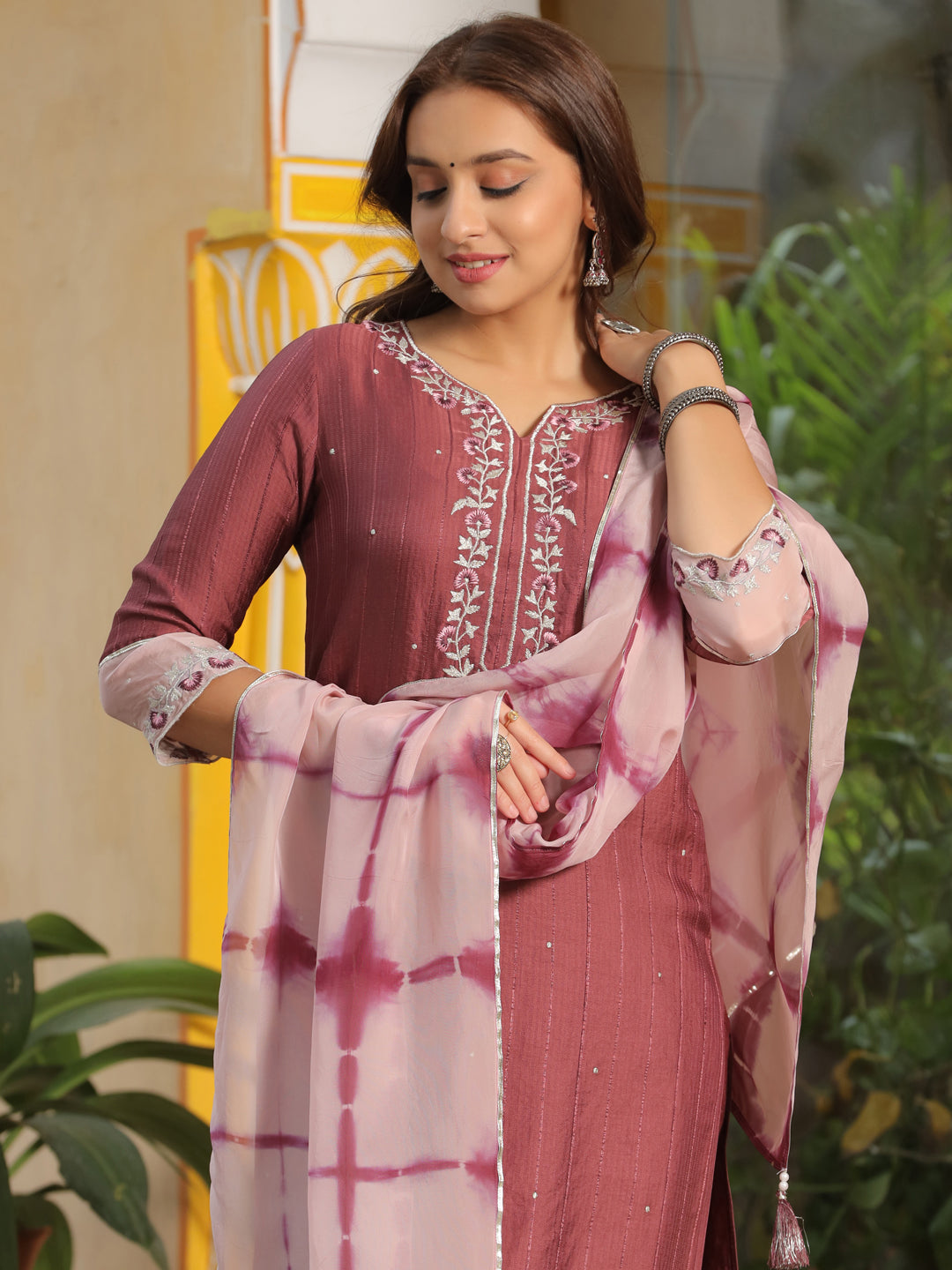 Mauve Silk Embroidered Kurta With Pants And Organza Dupatta