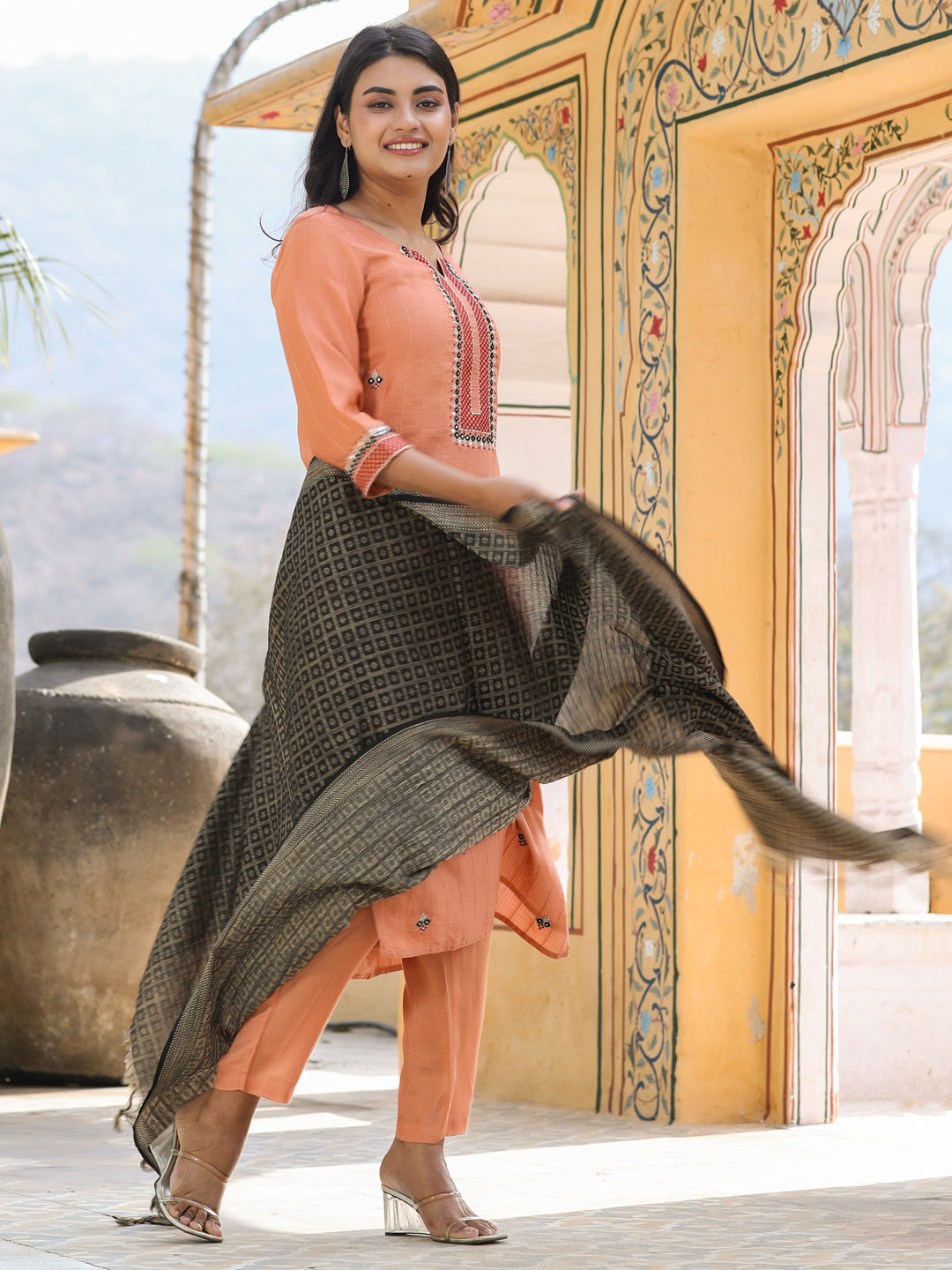 Camel Brown Silk Kurta With Pants And Brocade Dupatta