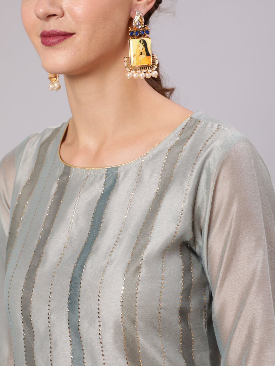 Grey Chanderi Printed Kurta With Solid Chanderi Pant And Tie & Dye Dupatta With Lace