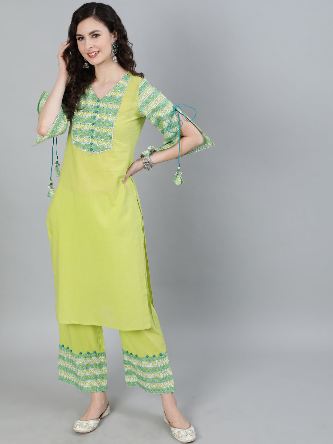 Green Ethnic Motifs Yoke Design Pure Cotton Kurta With Trousers