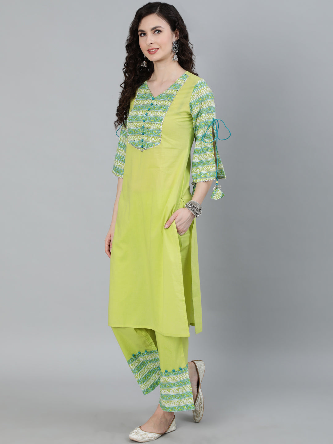 Green Ethnic Motifs Yoke Design Pure Cotton Kurta With Trousers