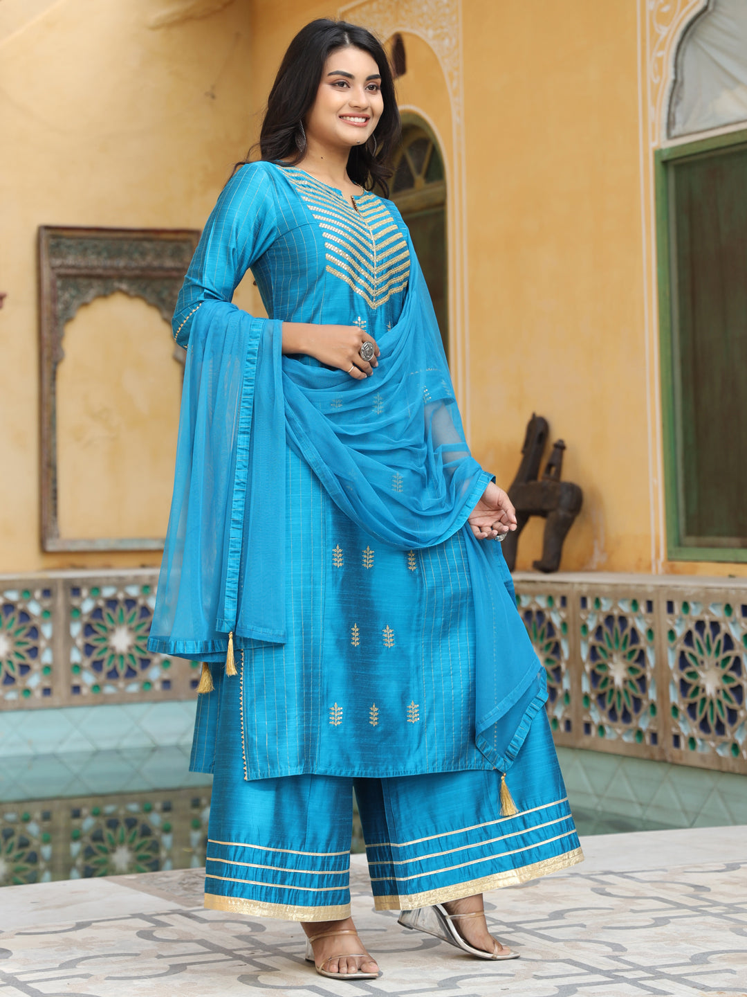 Turquoise Embroidered Kurta Set With Dupatta