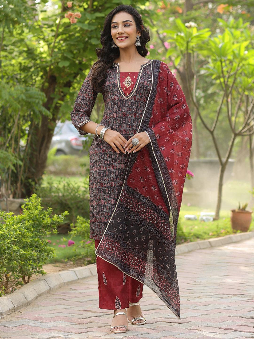 Silk Blend Digital Printed Zari Embriodered Kurta With Palazzo And Dupatta