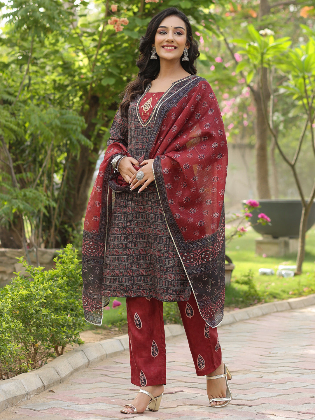 Silk Blend Digital Printed Zari Embriodered Kurta With Palazzo And Dupatta