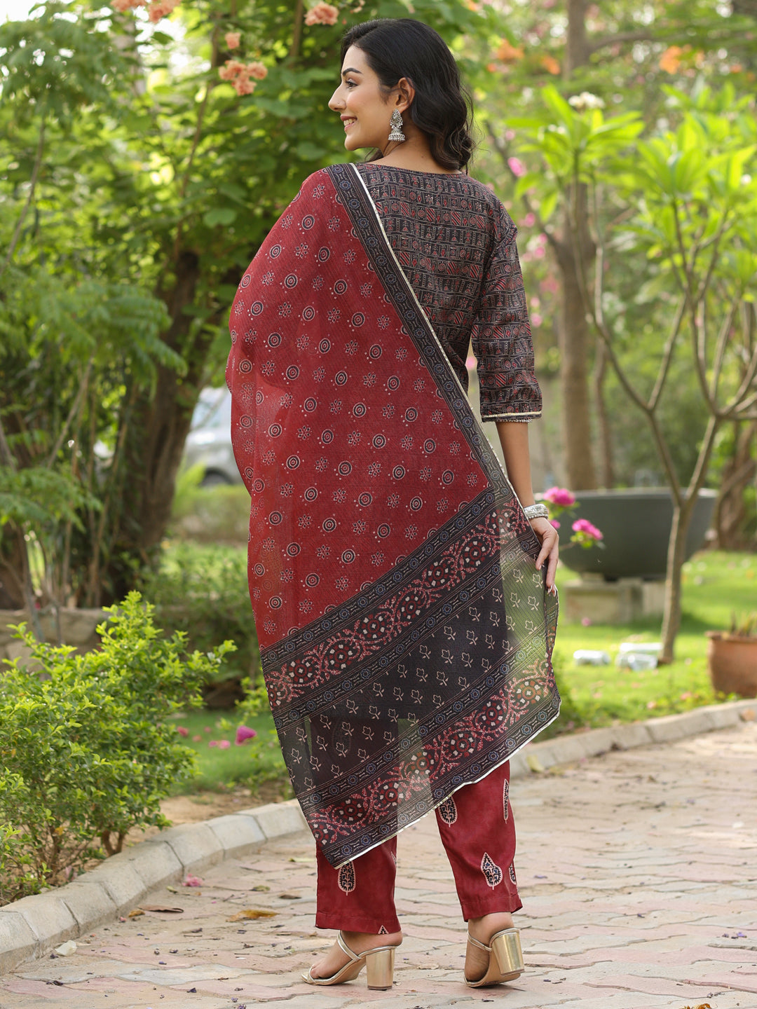 Silk Blend Digital Printed Zari Embriodered Kurta With Palazzo And Dupatta