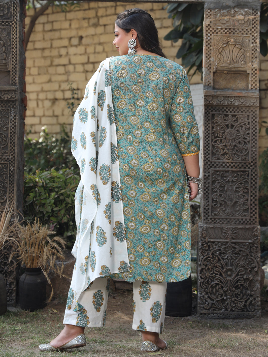 Green Printed Cotton Straight Thread Work Embellished Kurta With Palazzo And Dupatta