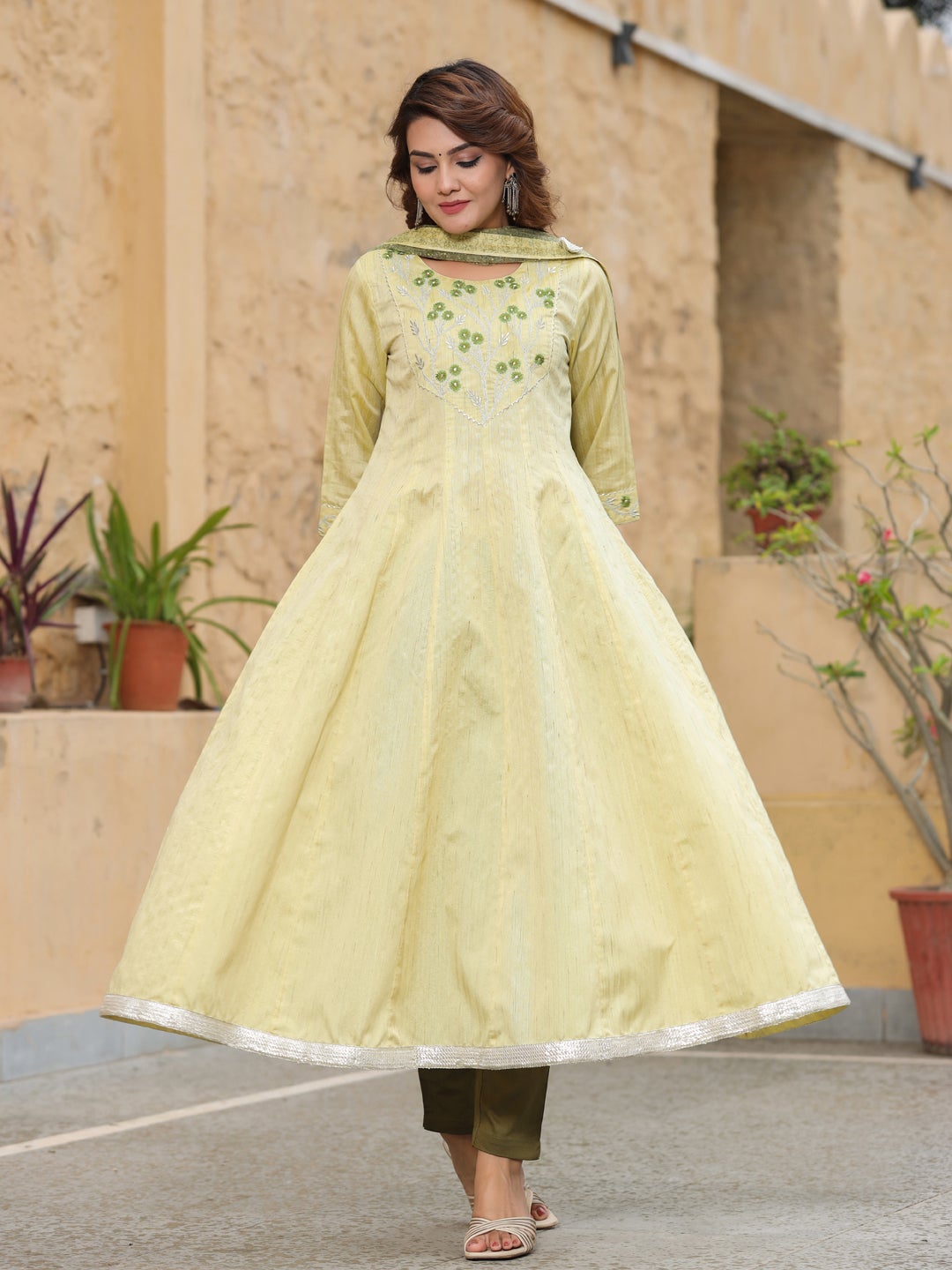 BUY ANARKALI LONG KURTI WITH PANT