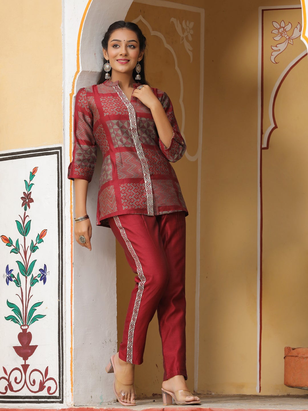 TOP LATEST DESIGNER PANT AND KURTI