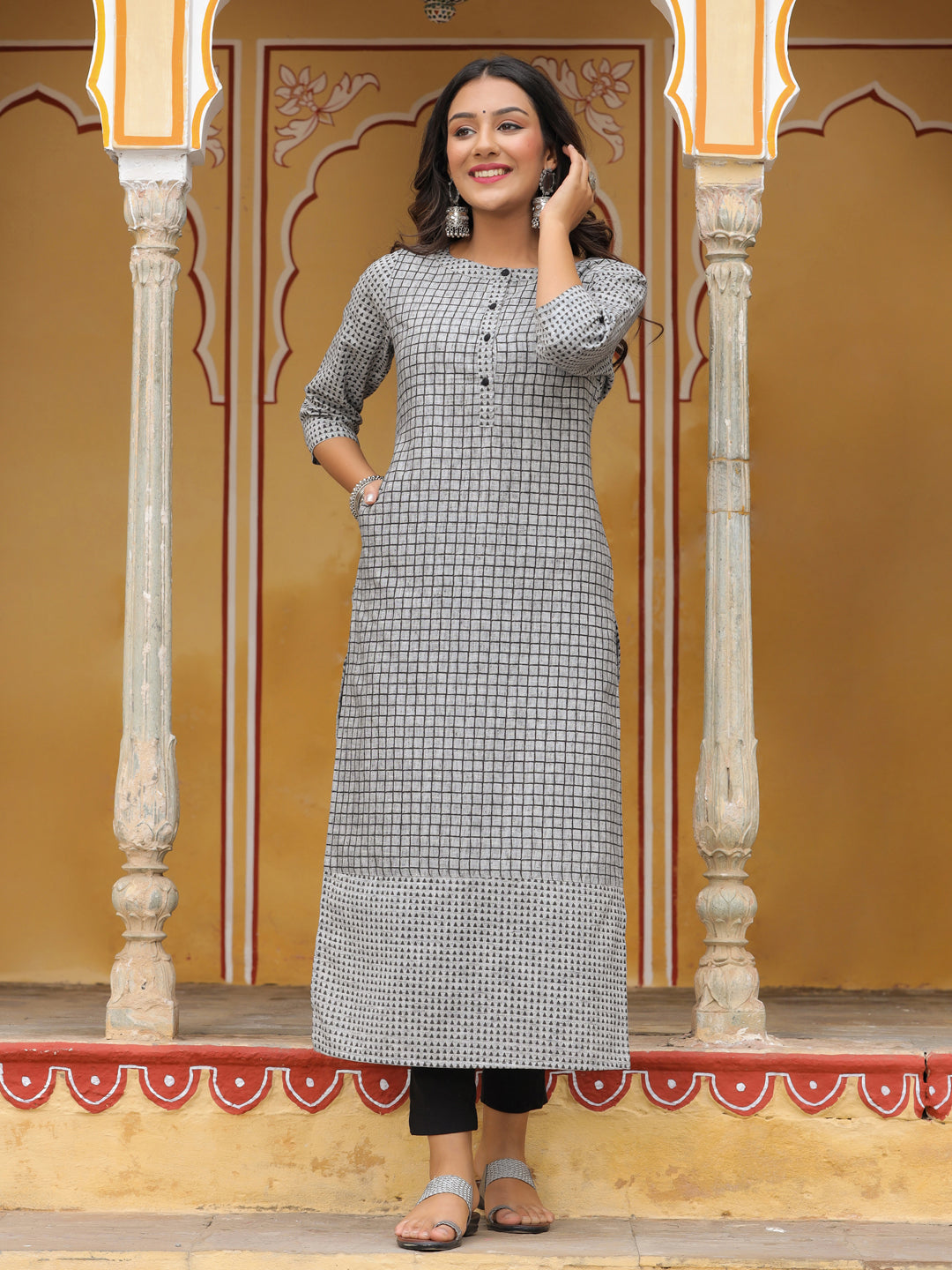 Grey Checked Straight Handloom Kurta