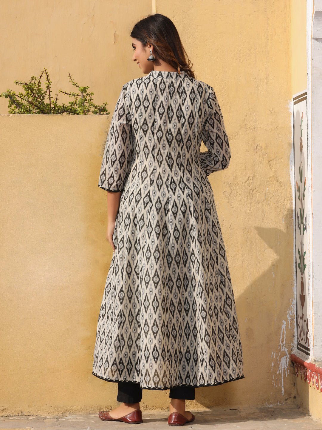 Off White Ikat Print Anarkali Kurta