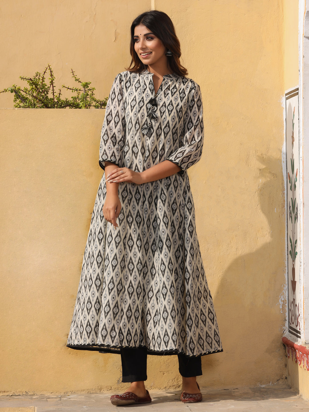 Off White Ikat Print Anarkali Kurta