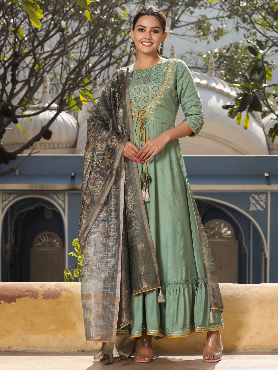 Silk Blend Embroidered Kurta With Dupatta