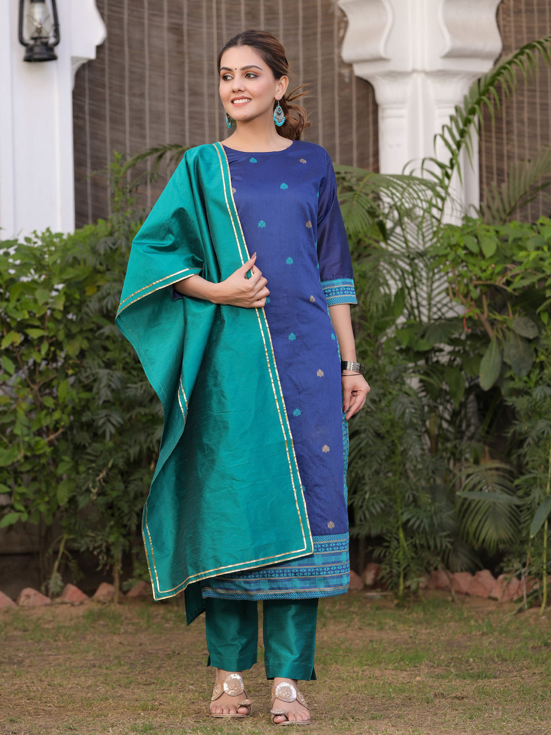 Navy Blue & Green Woven Design Kurta With Trousers & Dupatta