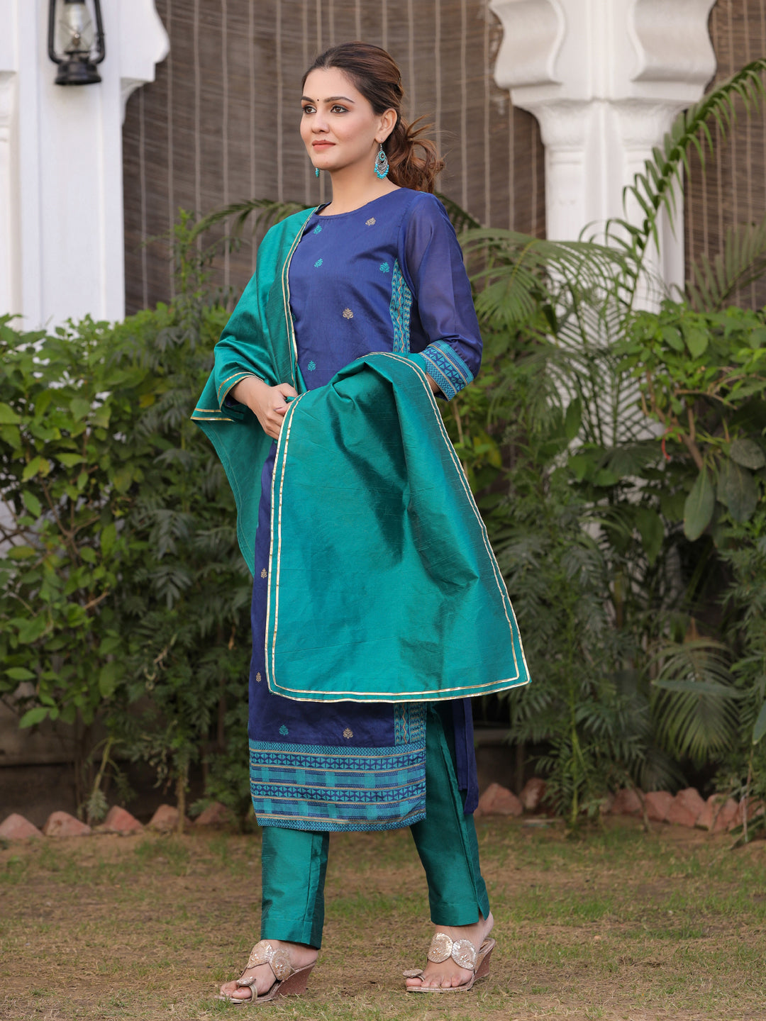 Navy Blue & Green Woven Design Kurta With Trousers & Dupatta
