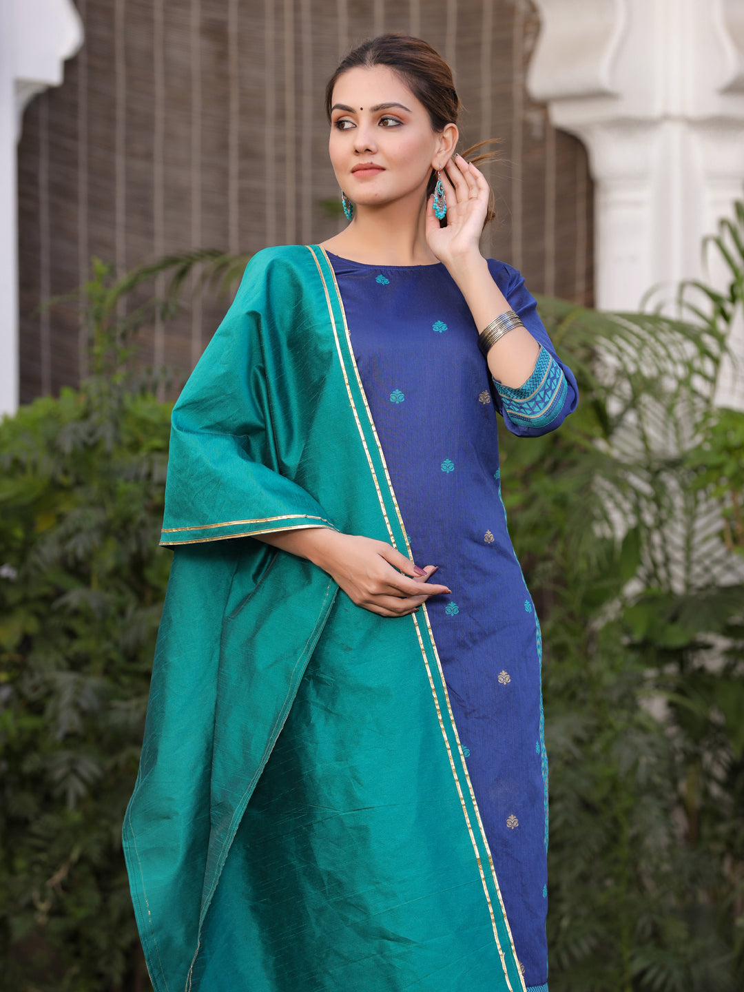 Navy Blue & Green Woven Design Kurta With Trousers & Dupatta