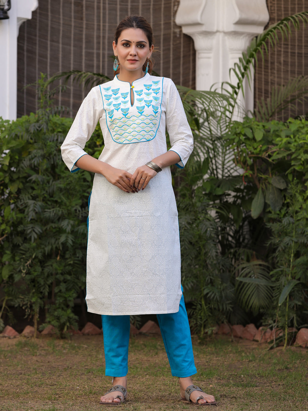 White Turquoise Ethnic Motifs Straight Cotton Kurta With Pant