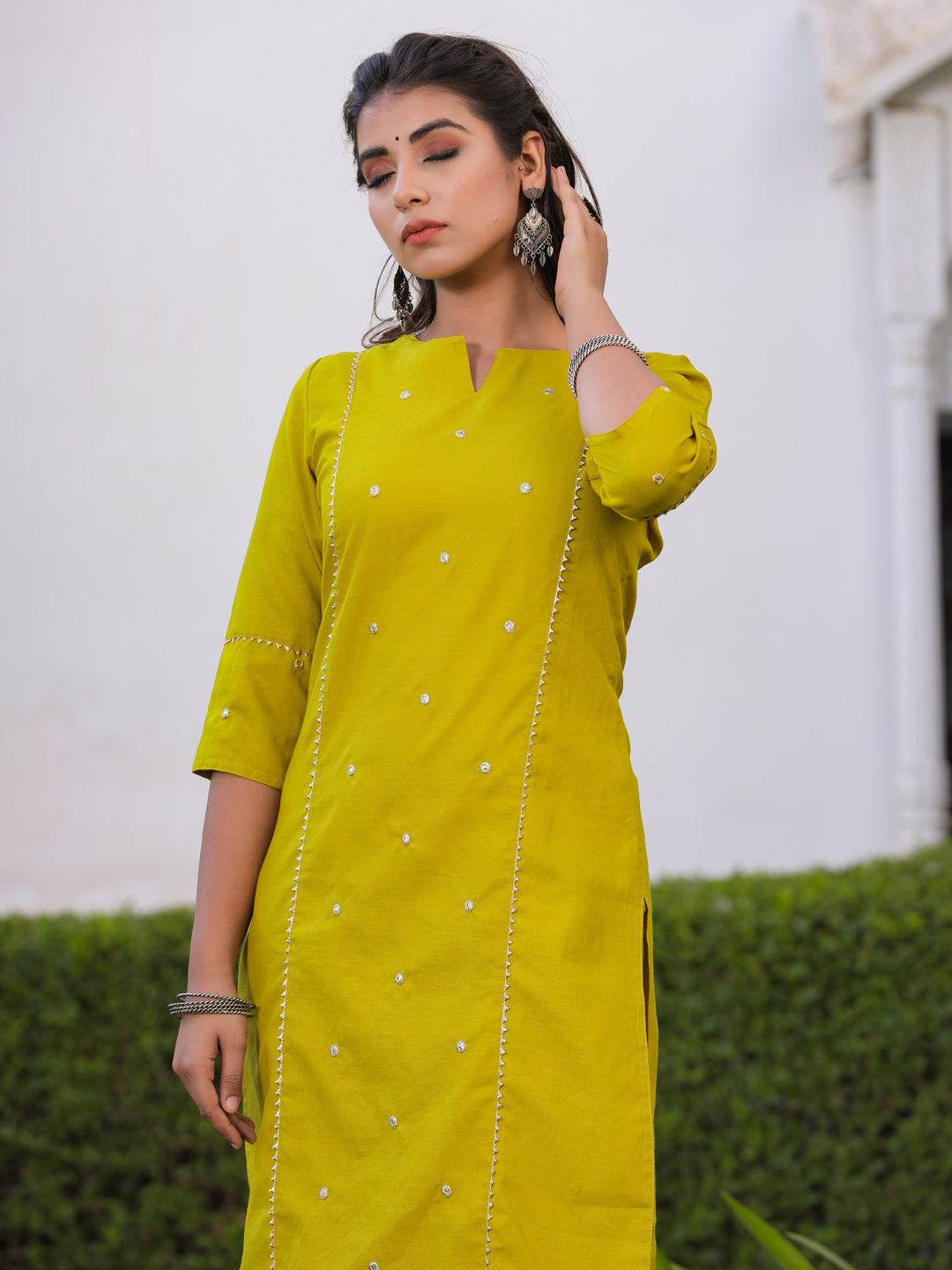Olive Green Embroidered Straight Rayon Slub Kurta With Pant