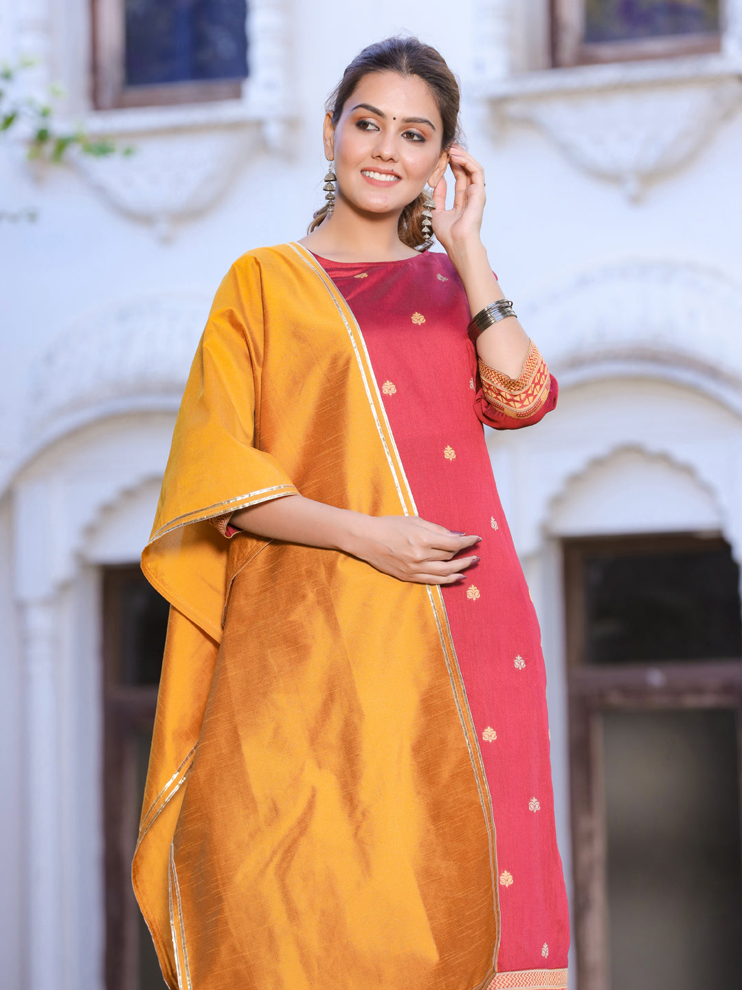 Maroon Jacquard Woven Straight Kurta With Pants & Dupatta