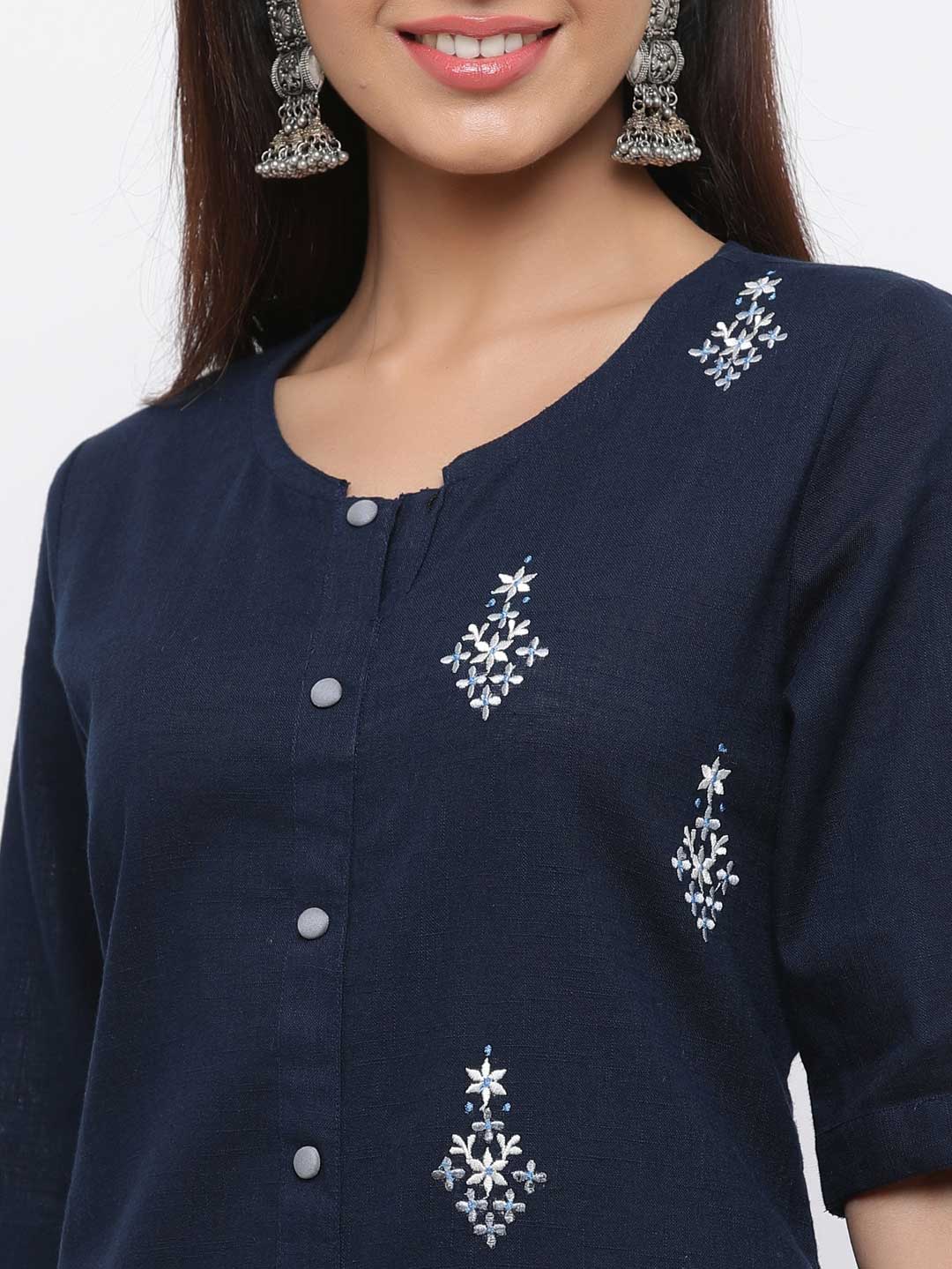 Shop Simple cotton kurta with round neck.