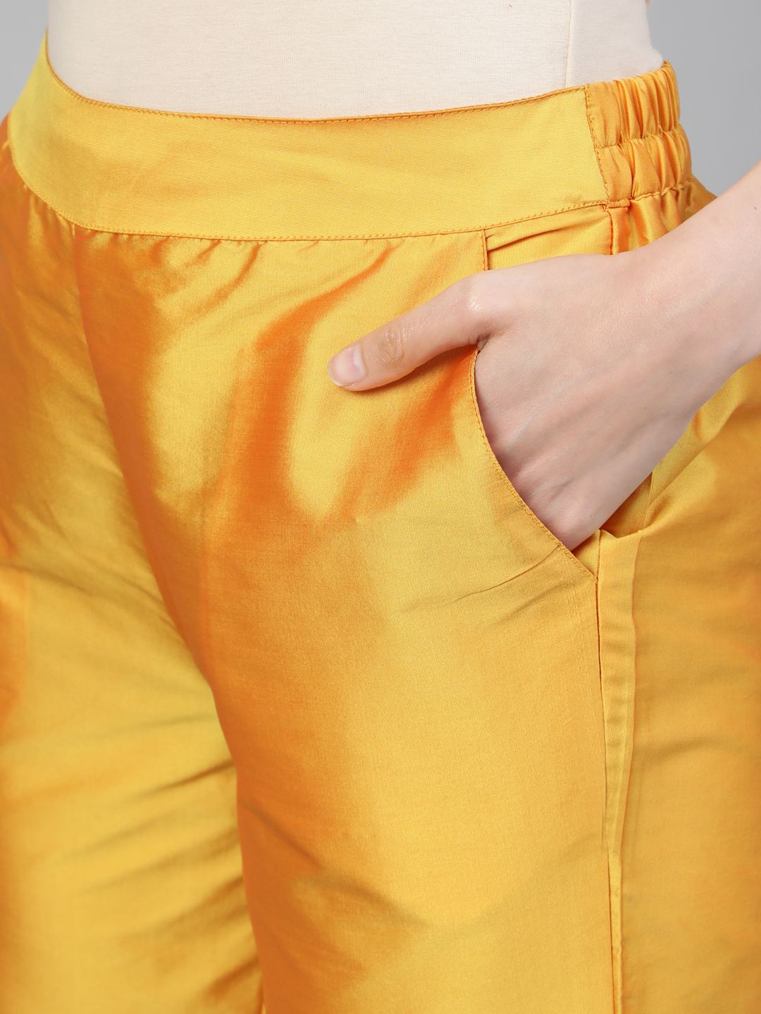 Olive Printed Straight Silk Blend Kurta With Pants And Dupatta