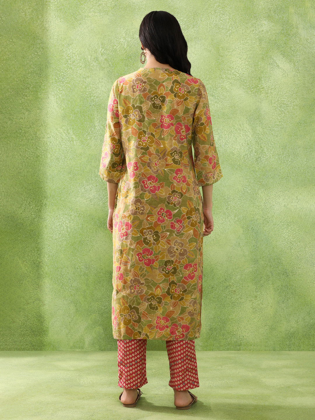 Floral Embroidered A-Line Cotton Blend Kurta & Trousers Sets