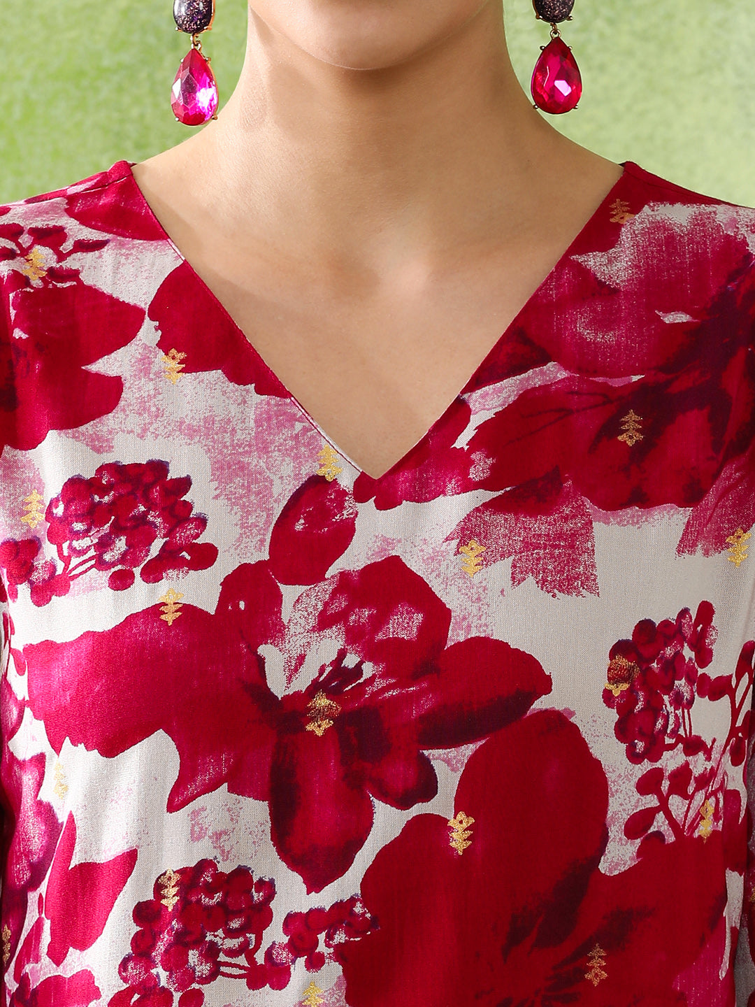 Floral Embroidered Straight Kurta & Trousers Sets