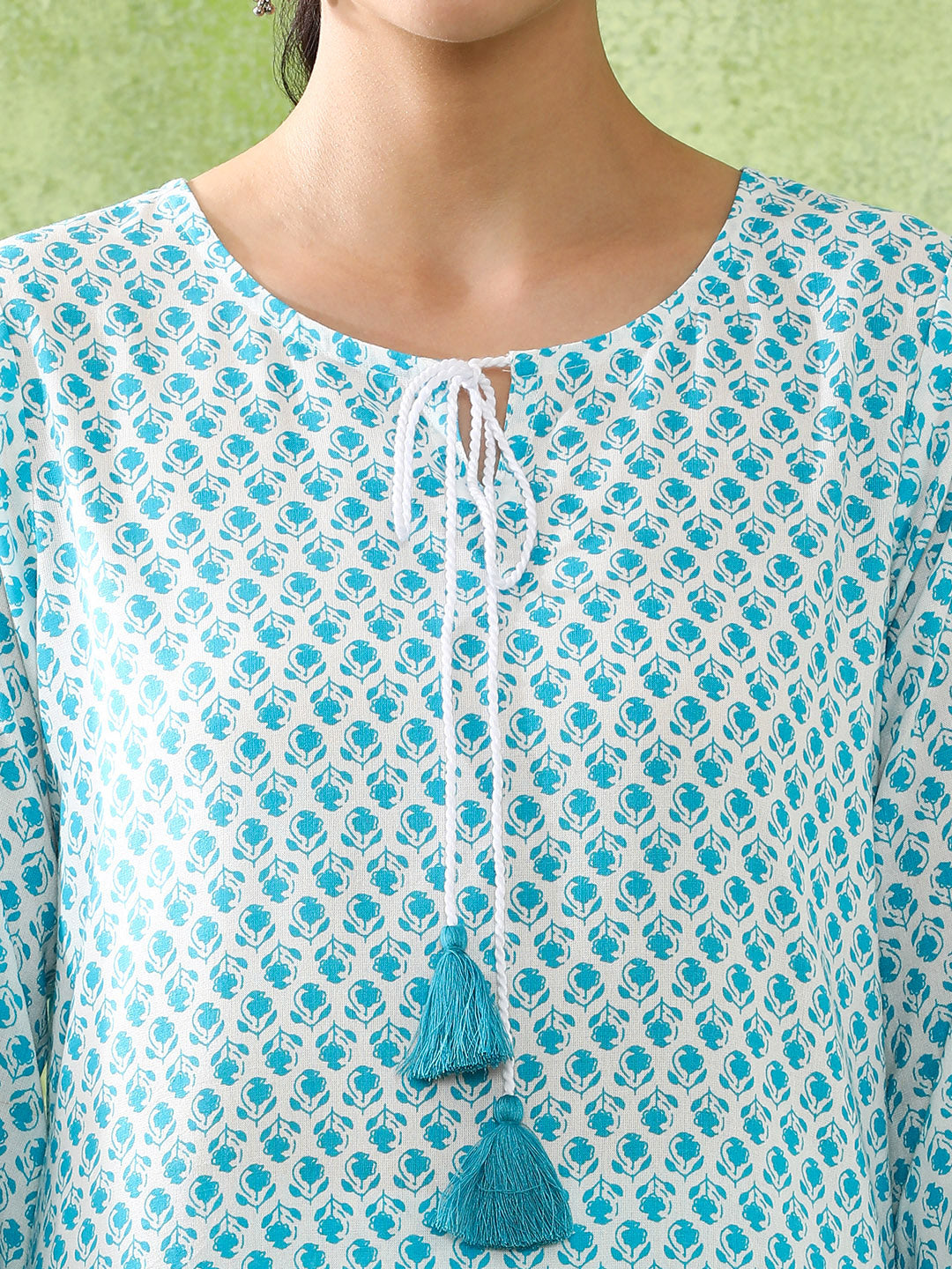 Floral Printed Straight Kurta & Trousers Sets