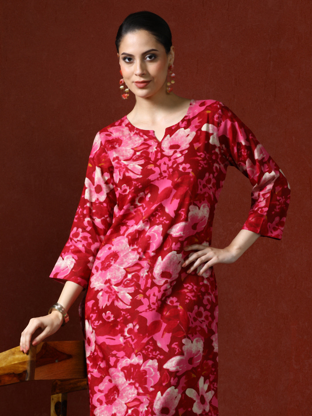 Floral Printed Straight Kurta & Trousers Sets