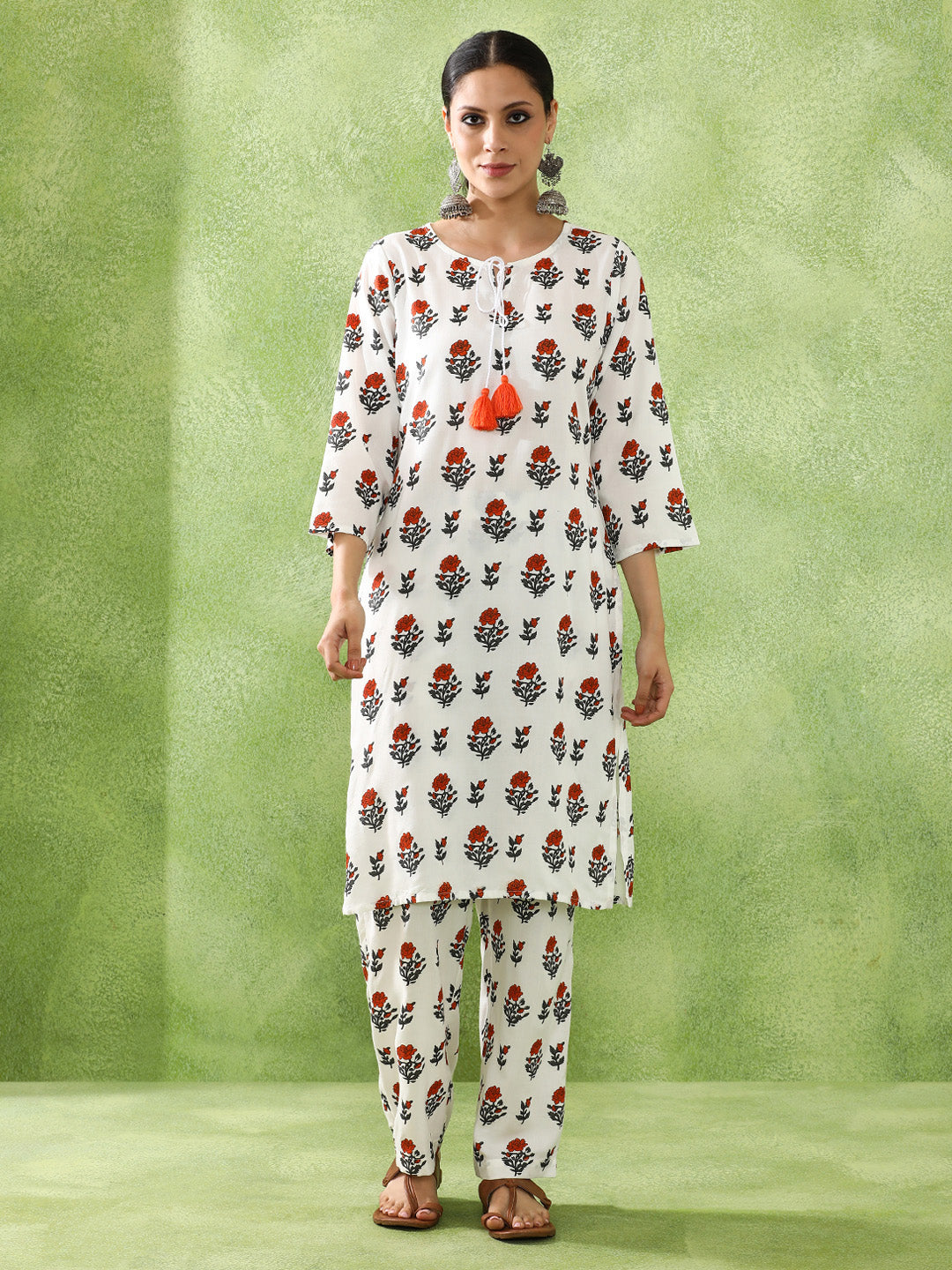 Floral Printed Straight Kurta & Trousers Sets