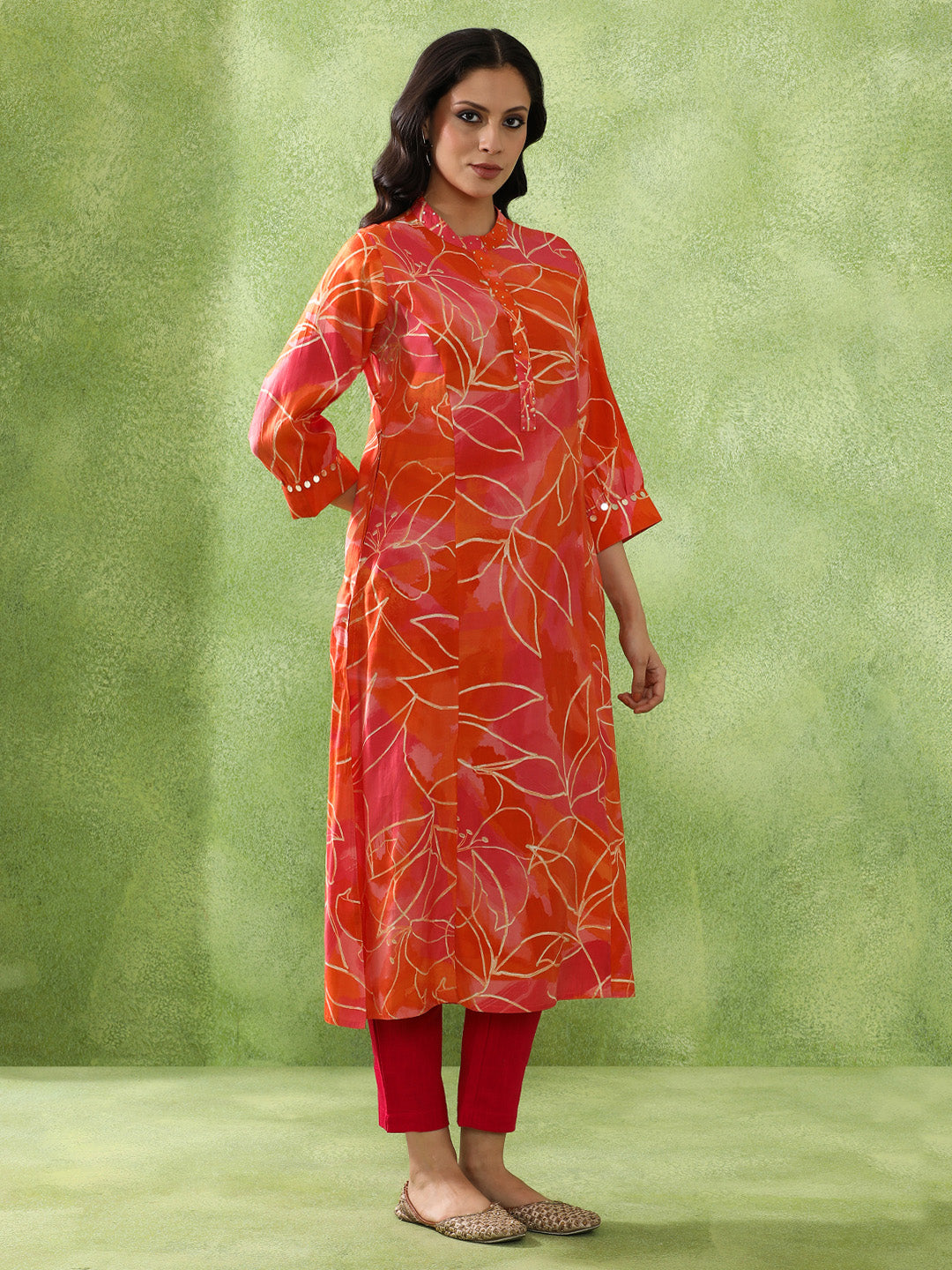 Floral Embroidered Straight Cotton Blend Kurta