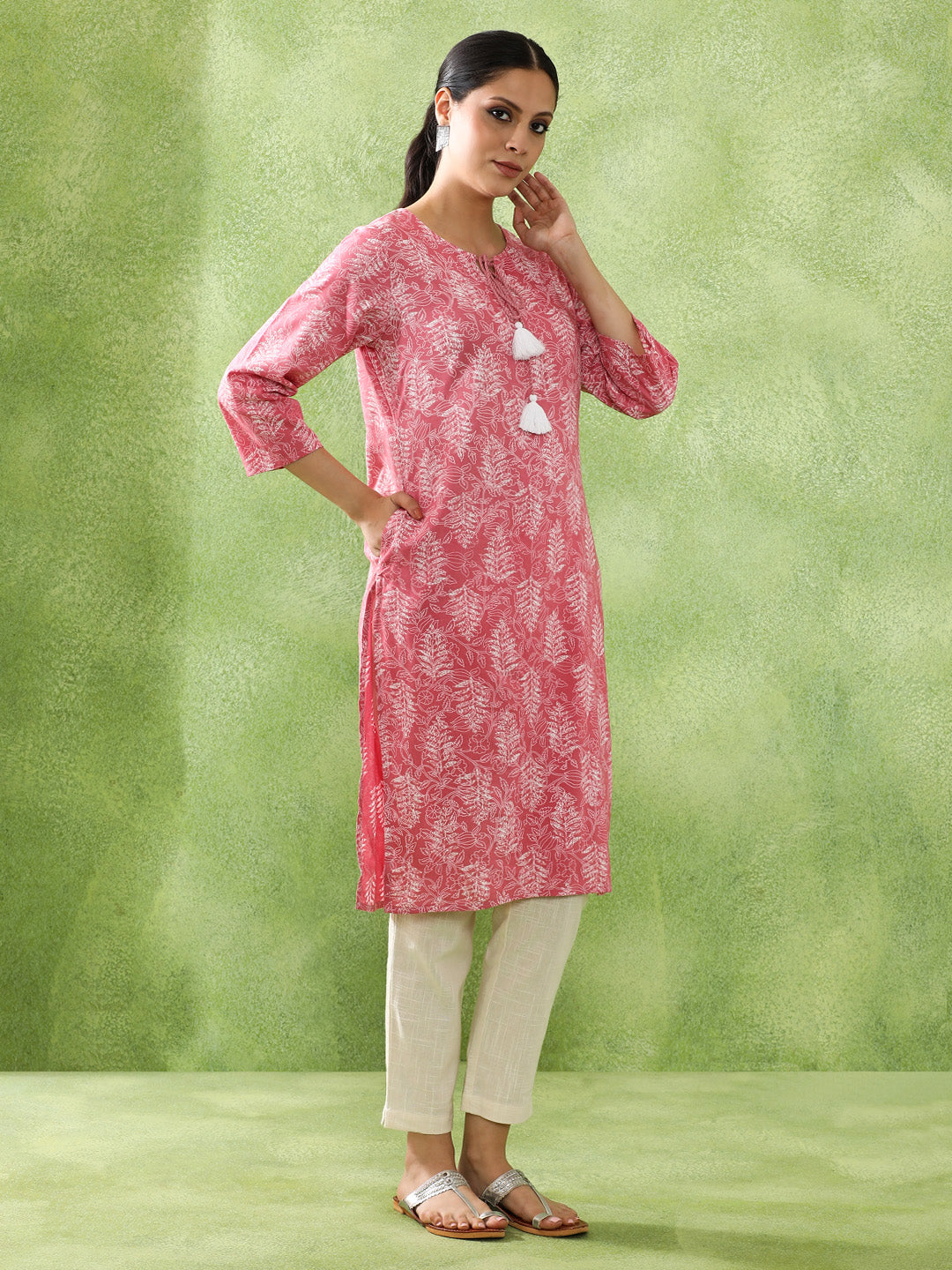 Floral Embroidered Straight Kurta