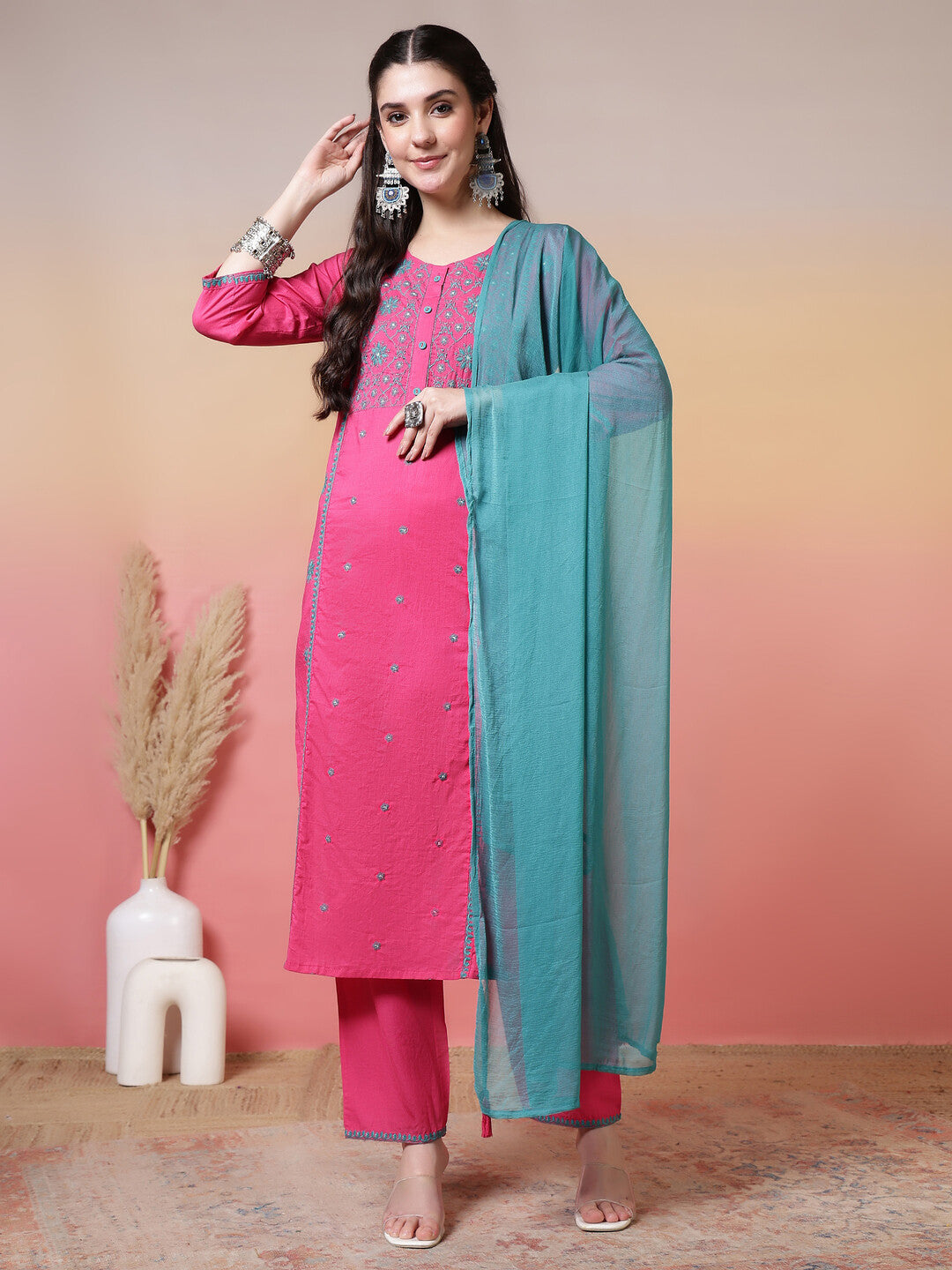 Floral Embroidered Straight Pure Cotton Kurta & Trousers Sets