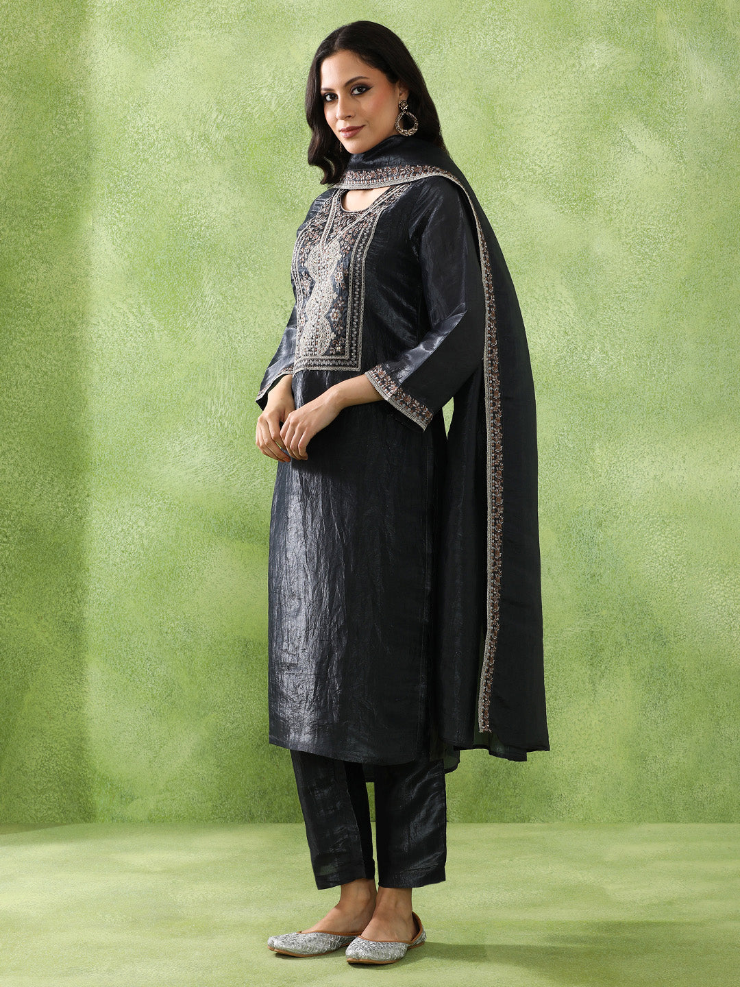 Floral Embroidered Straight Organza Kurta & Trousers Sets