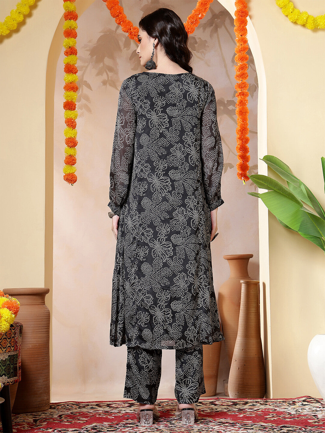 Bandhani Embroidered Straight Kurta & Trousers Sets