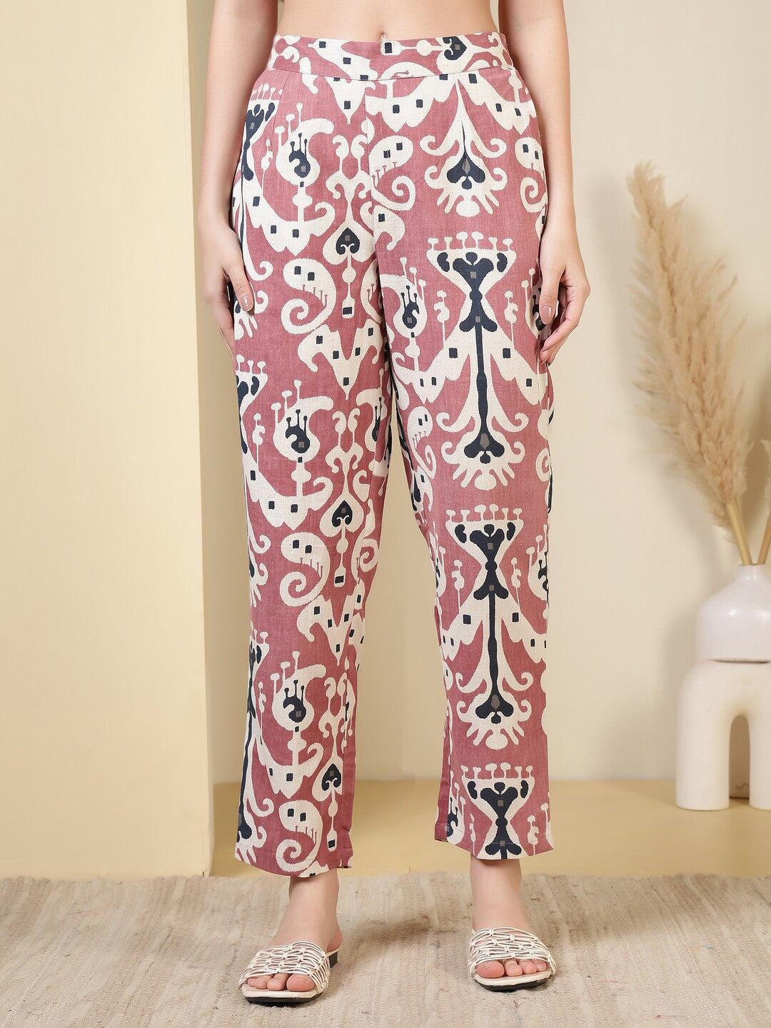 Floral Printed Straight Kurta & Trousers Sets