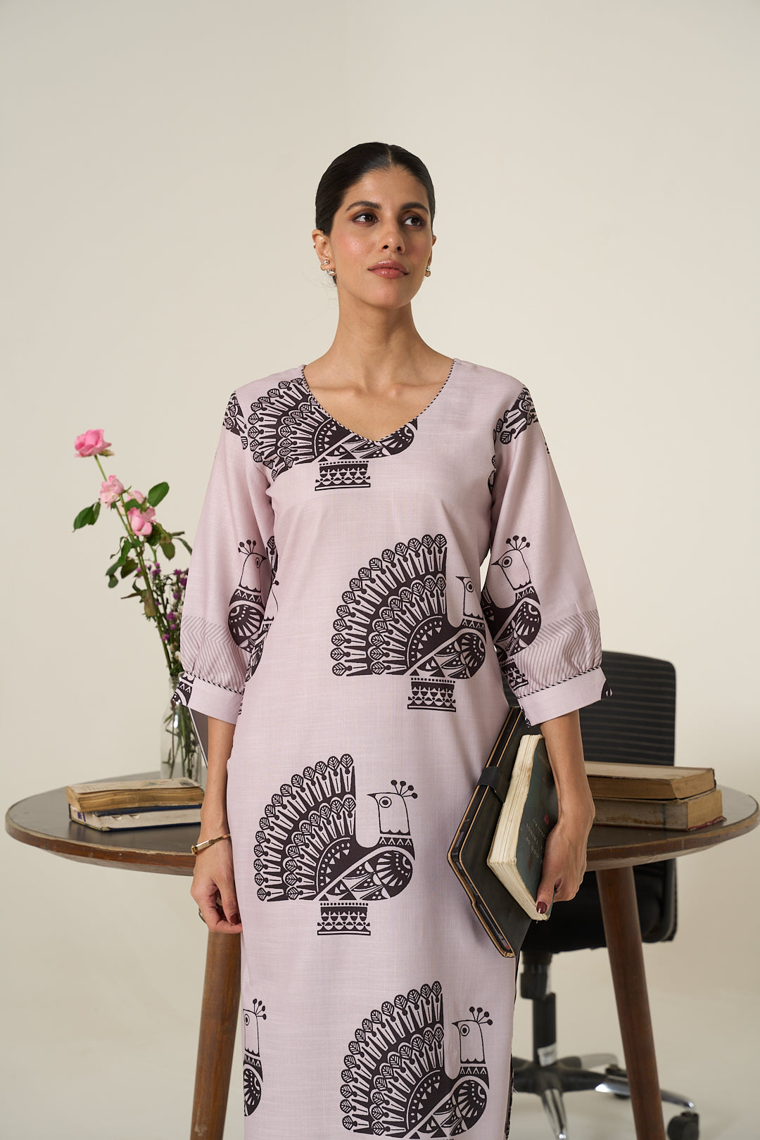 Floral Printed Straight Linen Kurta & Trousers Sets