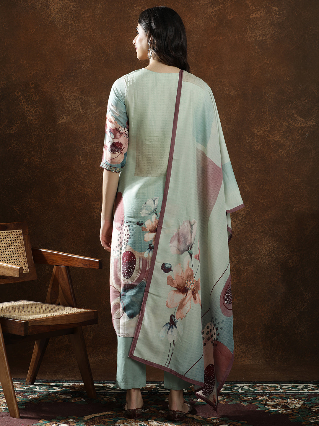 Floral Embroidered Straight Pure Cotton Kurta & Trousers Sets