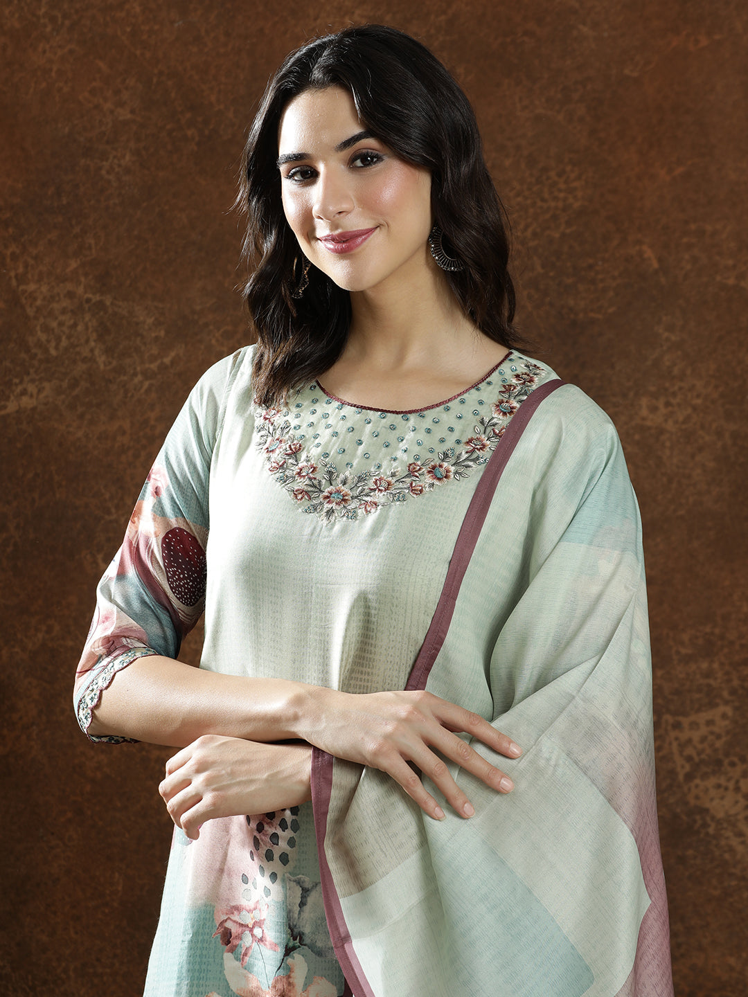 Floral Embroidered Straight Pure Cotton Kurta & Trousers Sets